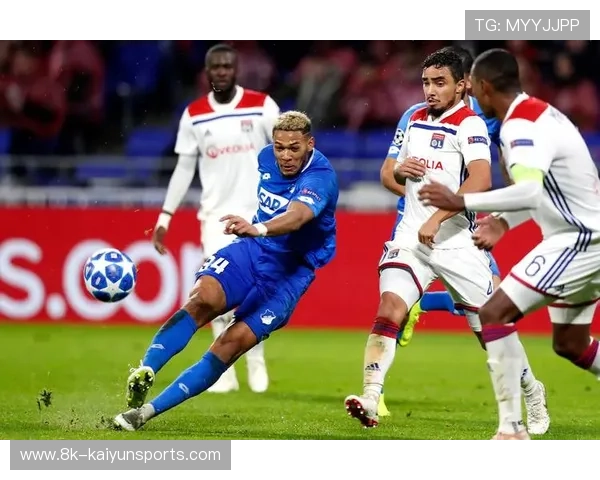 里昂2-3惜败巴黎，主场不败金身告破